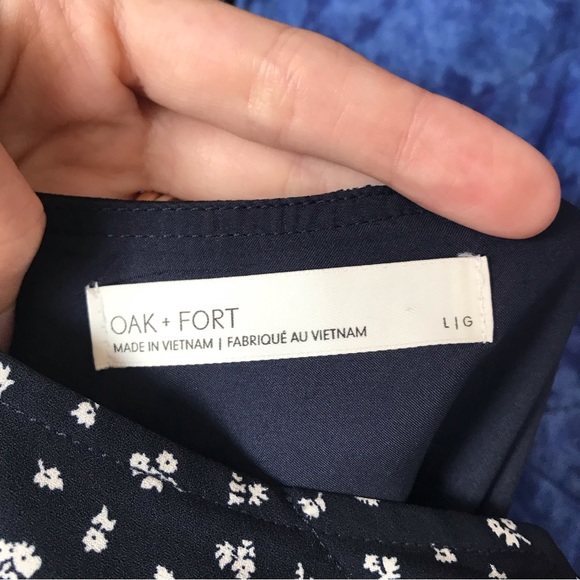 Oak + Fort navy and white print dress size large - Picture 6 of 15